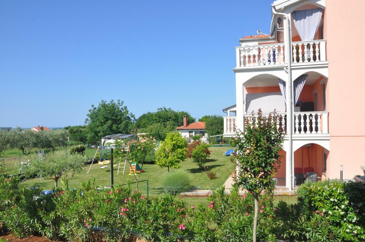 Apartments Rosa Умаг Екстериор снимка